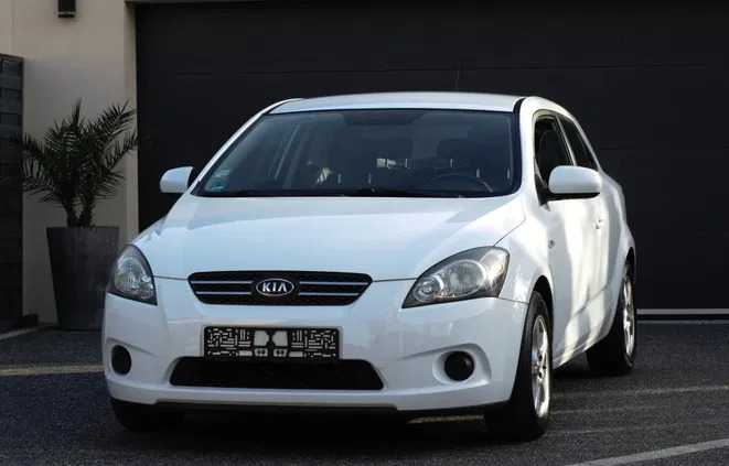 kia mazowieckie Kia Ceed cena 18900 przebieg: 155000, rok produkcji 2010 z Skaryszew